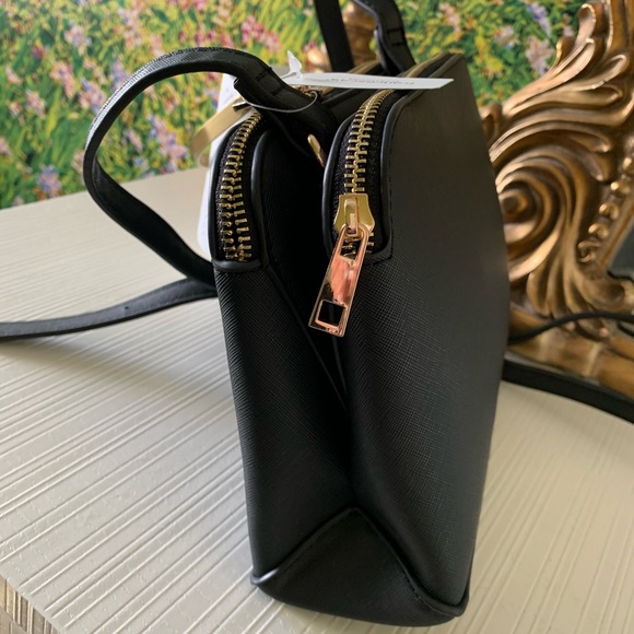 Francesca’s collection beautiful double zip bag - Picture 4 of 8